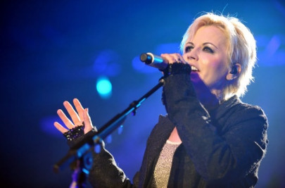 the cranberries pay tribute to late singer with final album the cranberries pay tribute to late singer with final album