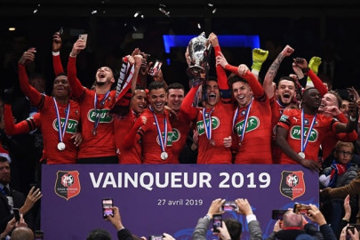 mbappe sent off as psg lose french cup final to rennes mbappe sent off as psg lose french cup final to rennes