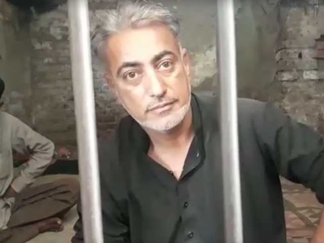 aids infected doctor arrested for allegedly spreading hiv among patients in larkana aids infected doctor arrested for allegedly spreading hiv among patients in larkana