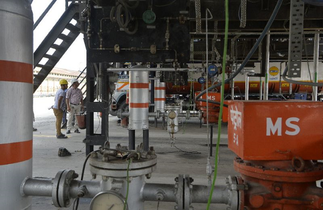 india imports over 80 percent of its crude oil requirements leaving it vulnerable to oil price surges photo afp
