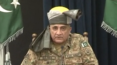 army chief general bajwa addresses students in peshawar photo screengrab