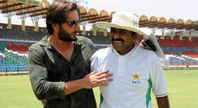 javed miandad discriminated against me shahid afridi
