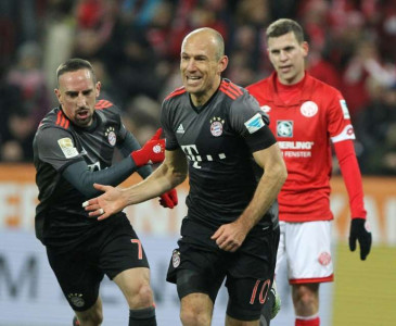 robben ribery hope to return for nervy title run in robben ribery hope to return for nervy title run in