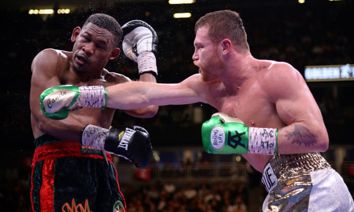 alvarez outpoints jacobs to unify middleweight world titles