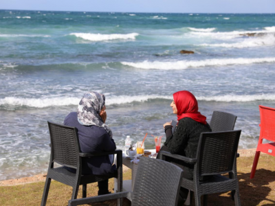 people gossip for around 52 minutes a day on average study