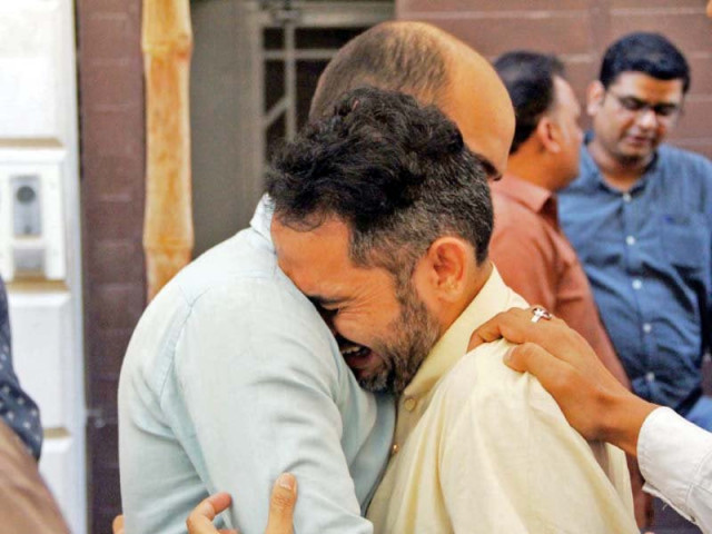 nashwa s father qaiser ali announces to approach the supreme court against the de sealing of the darul rehat hospital photo online nashwa s father qaiser ali announces to approach the supreme court against the de sealing of the darul rehat hospital photo online
