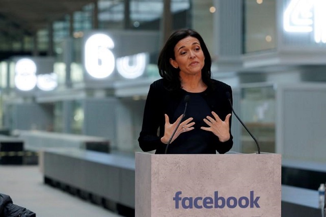 sheryl sandberg chief operating officer of facebook delivers a speech during a visit in paris france on january 17 2017 photo reuters