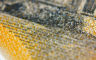 australia s central bank takes responsibility for note typo