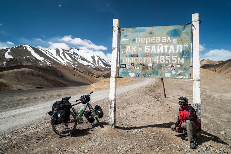 akbaital pass tajikistan photo courtesy kamran on bike