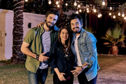 suno chanda cast captures hearty moments with the latest smartphone oppo f11 pro suno chanda cast captures hearty moments with the latest smartphone oppo f11 pro