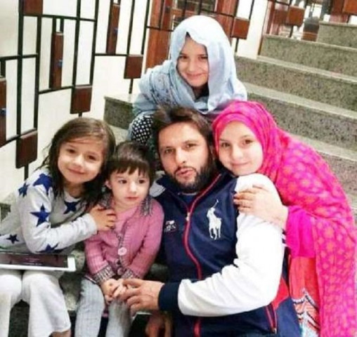 star cricketer says his daughters have 039 some ambitions in life 039 and he will 039 guide them as responsible father 039 photo twitter