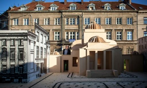 a model of the great synagogue in warsaw in 2013 70 years after it was destroyed during world war ii poland insists the issue of the restitution of jewish properties seized during the holocaust is closed photo afp