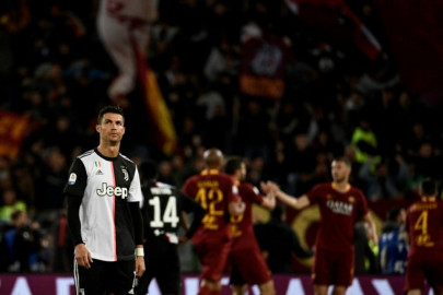 juventus lose stripes and match as roma keeps champions league hopes alive juventus lose stripes and match as roma keeps champions league hopes alive