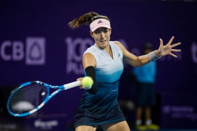 muguruza beats zheng to find her clay feet in rome