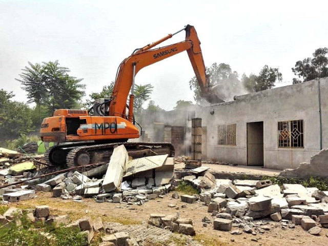 cda continues it demolition drive as part of its anti encroachment campaign in the capital photo express cda continues it demolition drive as part of its anti encroachment campaign in the capital photo express
