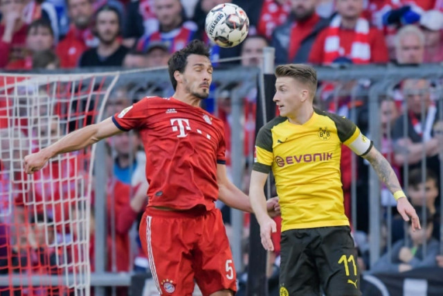 both kovac and favre will face their former clubs on a much anticipated final day as the title race goes down to the last weekend of the season for the first time since 2010 photo afp