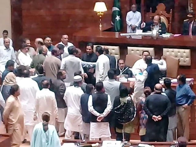 opposition lodges protest for not given permission to speak on hiv positive cases in larkana photo nni