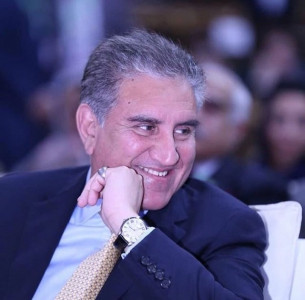fm qureshi in kuwait on two day visit