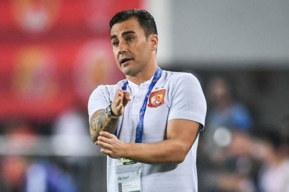 cannavaro flouts club rules to keep guangzhou in title race cannavaro flouts club rules to keep guangzhou in title race