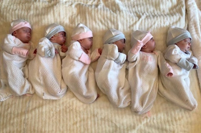 woman gives birth to sextuplets in karachi