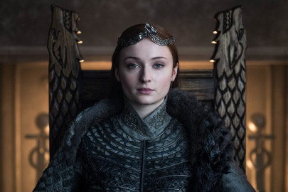 sophie turner calls petition to remake got season eight disrespectful