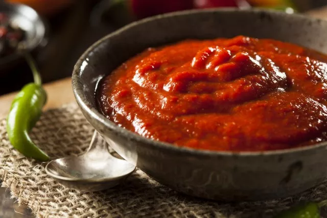 spice up your iftar with kanas s irresistible sriracha sauce spice up your iftar with kanas s irresistible sriracha sauce