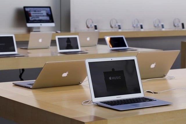 rows of apple laptop computers are seen at the apple store in palo alto california november 13 2015 photo reuters rows of apple laptop computers are seen at the apple store in palo alto california november 13 2015 photo reuters