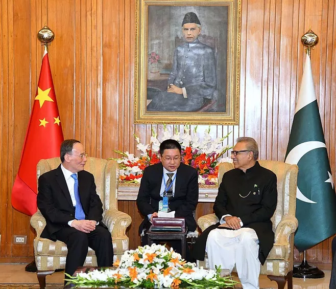 chinese vice president wang qishan exchanging views with president arif alvi photo app chinese vice president wang qishan exchanging views with president arif alvi photo app