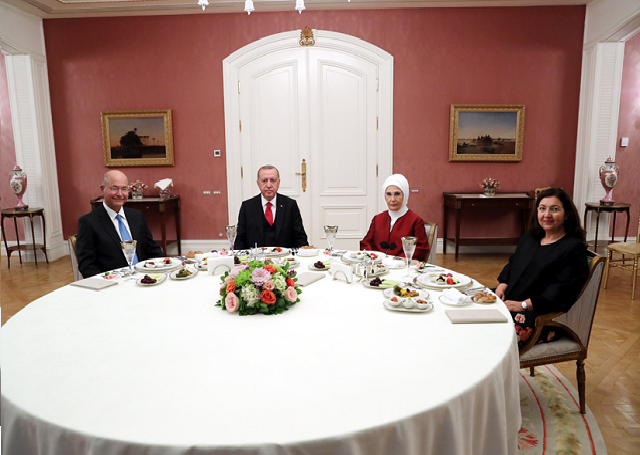 a picture on the turkish presidency 039 s official website showed erdogan and iraqi president barham saleh gathering around a round table together with their wives photo www tccb gov tr