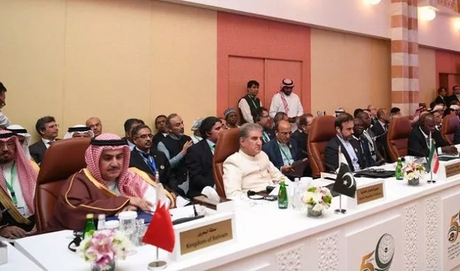 foreign minister shah mehmood qureshi second left on the eve of the islamic summit conference in makkah photo spa foreign minister shah mehmood qureshi second left on the eve of the islamic summit conference in makkah photo spa
