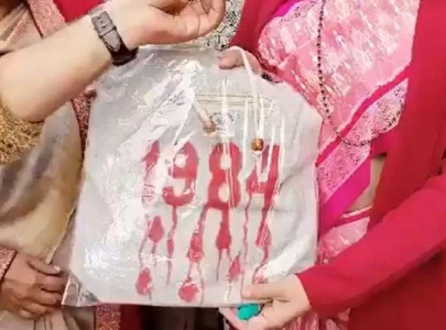 bjp mp gives priyanka gandhi 1984 sack after her palestine bangladesh bags