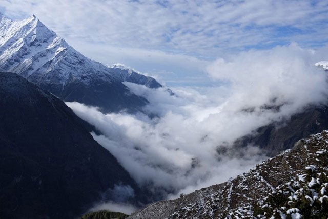 rescuers searching for two indian climbers missing on mount everest said tuesday there was little hope of finding the pair alive photo afp