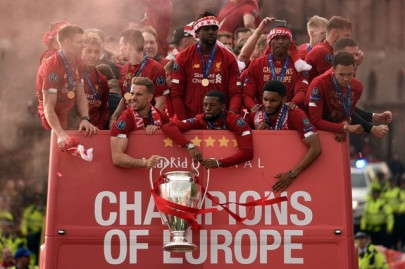 liverpool turns red for champions league homecoming party