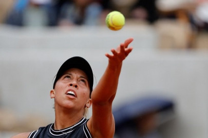 french open keys into second successive quarter final on clay