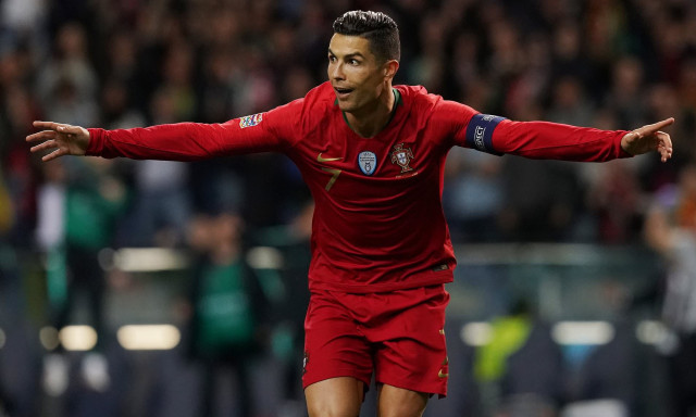ronaldo 039 s free kick opened the scoring midway through the first half but the swiss levelled when the referee overturned his decision to award portugal a penalty to give a spot kick at the other end after a var review and ricardo rodriguez levelled photo afp ronaldo 039 s free kick opened the scoring midway through the first half but the swiss levelled when the referee overturned his decision to award portugal a penalty to give a spot kick at the other end after a var review and ricardo rodriguez levelled photo afp