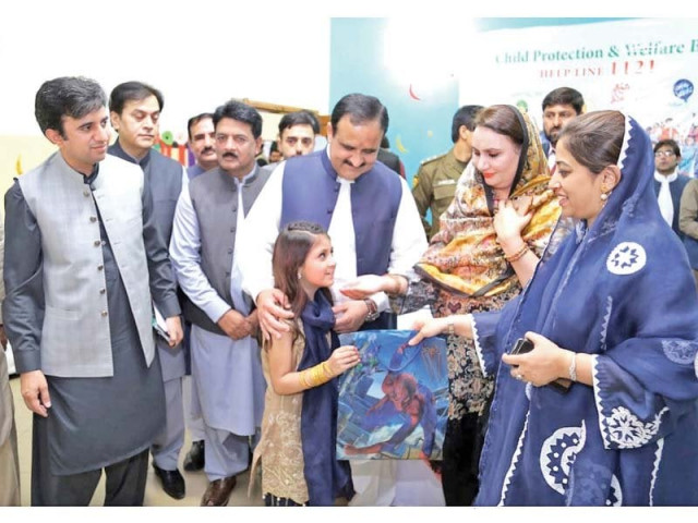 the cm distributes eid gifts among children at the child protection and welfare bureau photo nni the cm distributes eid gifts among children at the child protection and welfare bureau photo nni