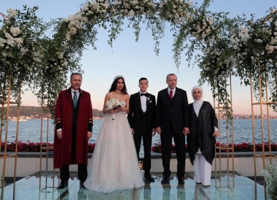 ozil marries in istanbul with erdogan as best man ozil marries in istanbul with erdogan as best man