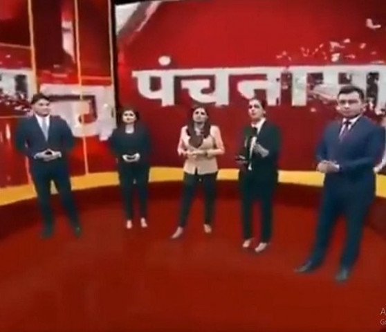 video showing news presenters baying into pakistan goes viral on social media screengrab video showing news presenters baying into pakistan goes viral on social media screengrab