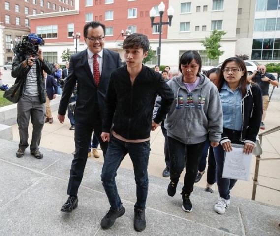 the brother c and mother 2ndr of chinese scholar zhang yingying arrive at a federal court in peoria illinois for the trial of brendt christensen who is suspected of kidnapping and killing zhang in june 2017 photo afp the brother c and mother 2ndr of chinese scholar zhang yingying arrive at a federal court in peoria illinois for the trial of brendt christensen who is suspected of kidnapping and killing zhang in june 2017 photo afp