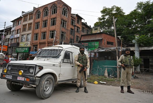 indian paramilitary troopers stand guard in srinagar on june 12 2019 photo afp