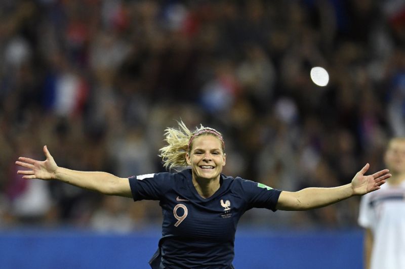 lyon star le sommer fired home from the spot with 18 minutes left after referee bibiana steinhaus decided after a var review that norway defender ingrid syrstad engen had kicked marion torrent on the knee after making a hash of a clearance photo afp