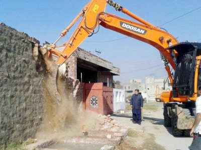 capital development authority islamabad capital territory administration demolish 33 homes