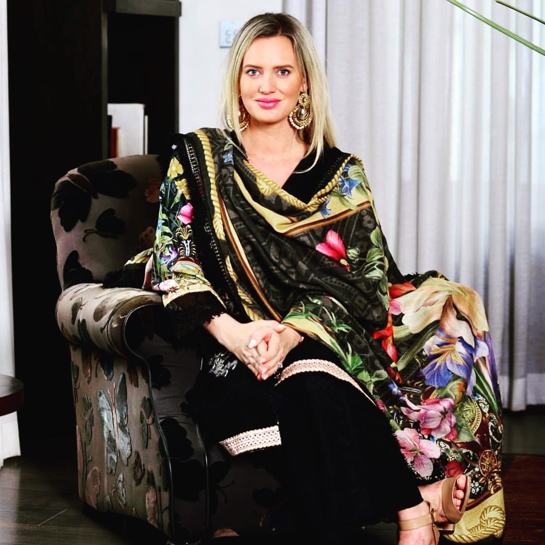 photo instagram shaniera akram