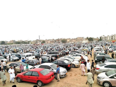 friday car bazaar thrives despite ban