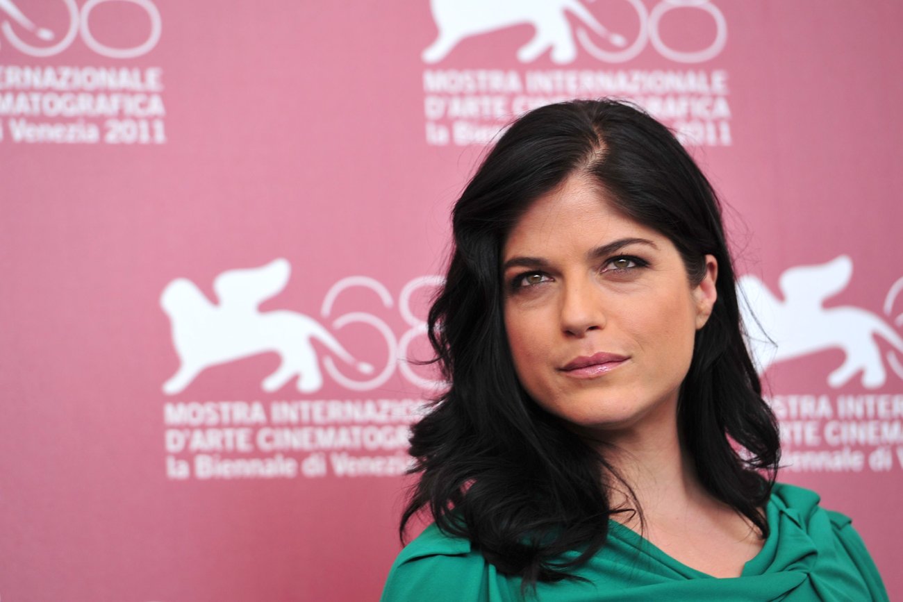 us actress selma blair poses during the photocall of quot dark horse quot at the 68th venice film festival on september 5 2011 2011at venice lido quot dark horse quot is competing for the golden lion in the venezia 68 category photo afp