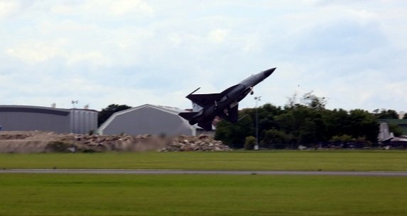 53rd paris air show paf s jf 17 thunder starts practice drills