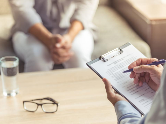 psychiatrist psychologist or psychotherapist who should you reach out to psychiatrist psychologist or psychotherapist who should you reach out to