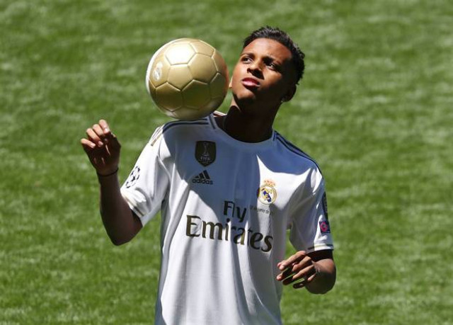 madrid completed a 45 million euro 50 3 million deal for rodrygo silva de goes in june last year but agreed to let the brazilian striker stay at santos for another season photo afp madrid completed a 45 million euro 50 3 million deal for rodrygo silva de goes in june last year but agreed to let the brazilian striker stay at santos for another season photo afp