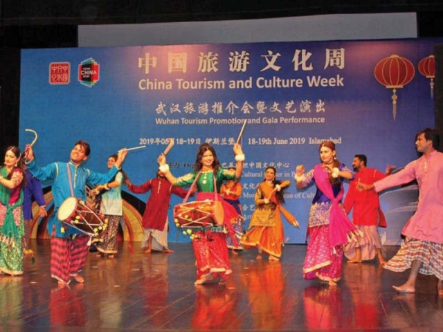 pakistani and chinese dancers perform at pnca photos express pakistani and chinese dancers perform at pnca photos express