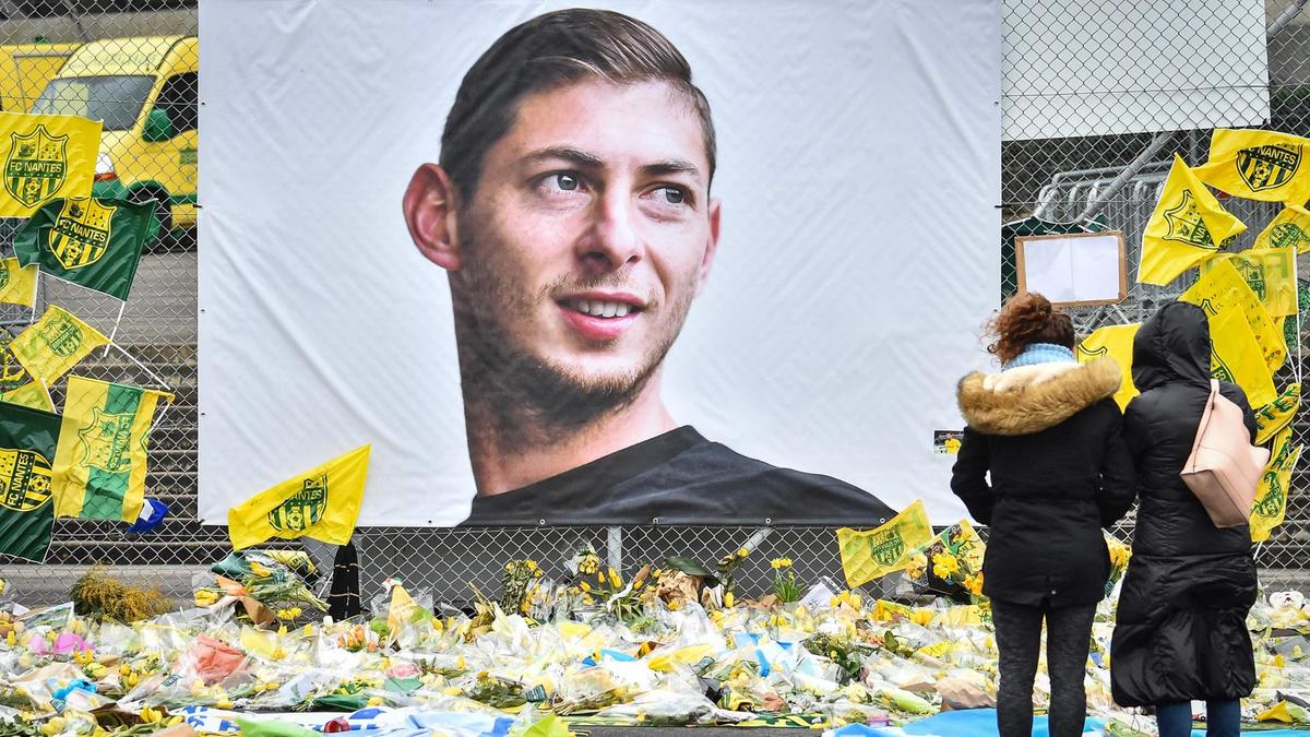 sala had been cardiff 039 s record signing after a fee of 15 million 19 million was agreed with nantes during the january transfer window photo afp